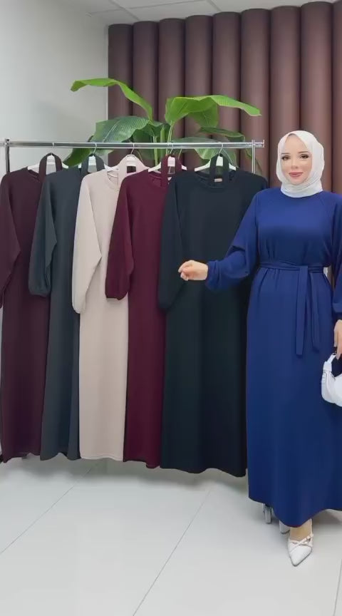 Kol Lastikli Kuşak Detay Elbise